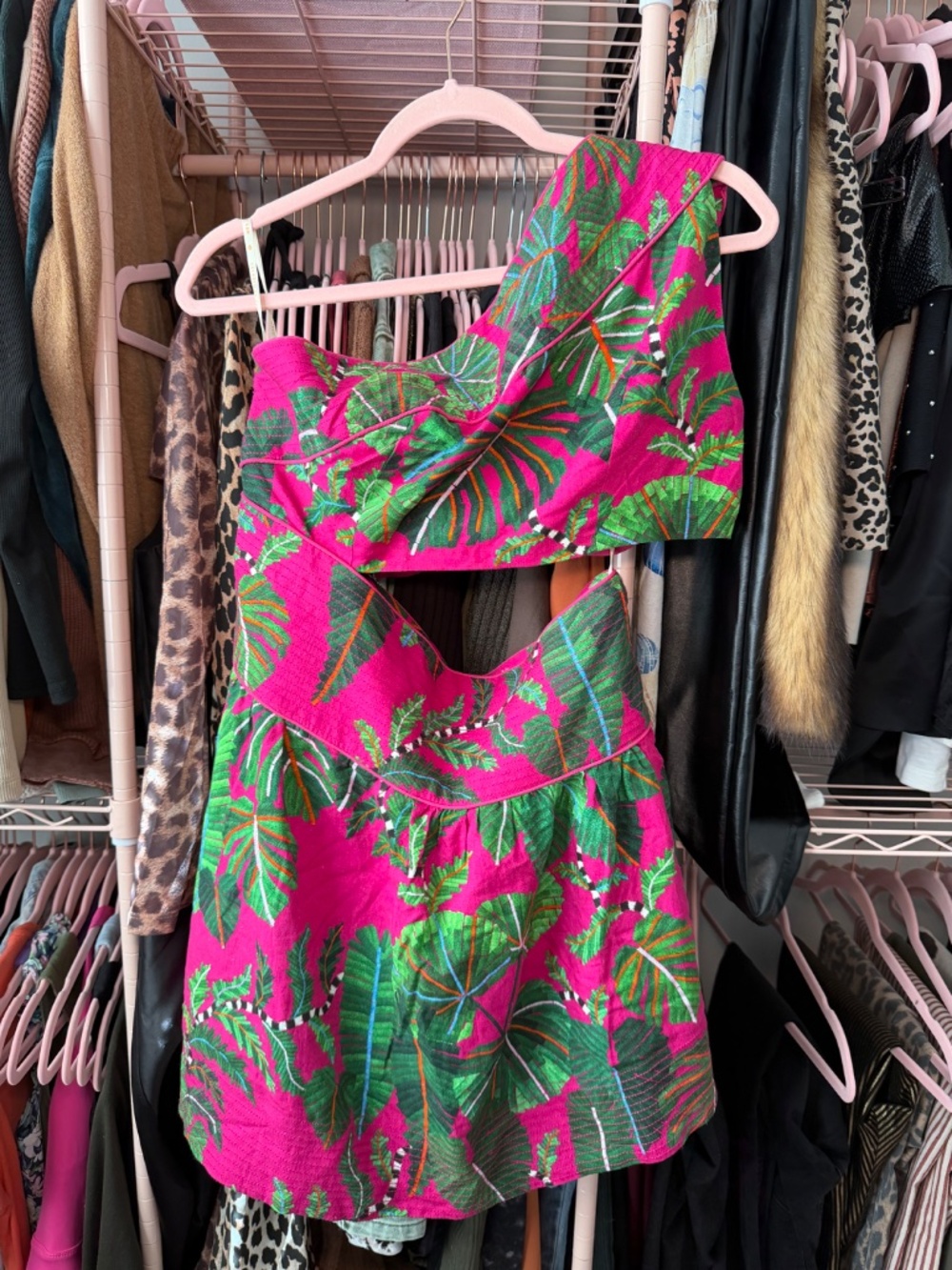 BNWT FARM RIO Leaves One Shoulder Mini Dress - Picture 2 of 4